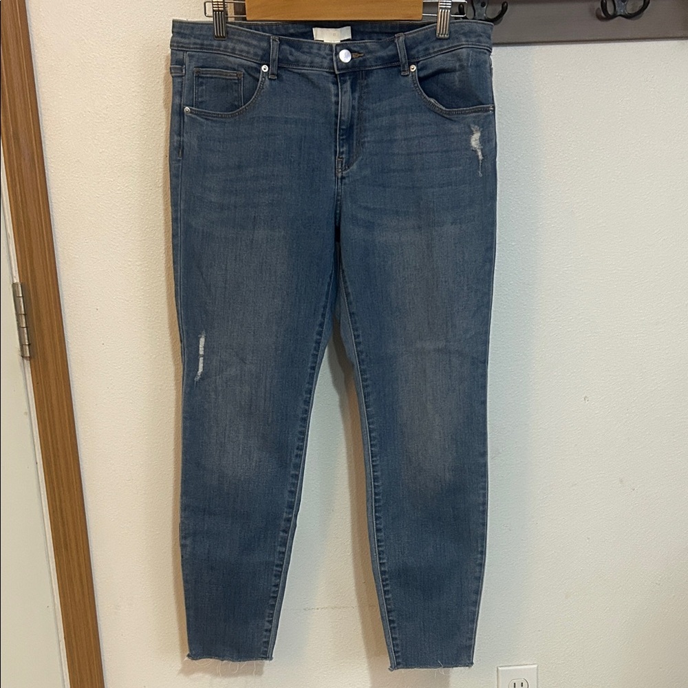 H&M Blue Ankle Jeans for Women distressed, raw hem, ankle length, size 12